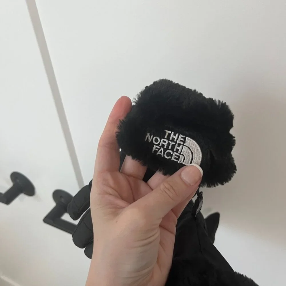 The North Face Kids Black Fuzzy Gloves Size Medium